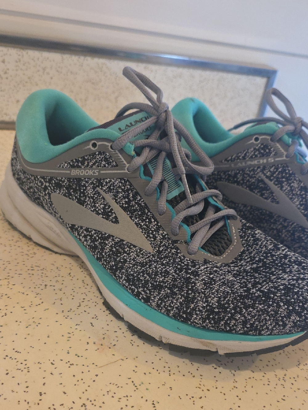 Brooks Women's Launch 5 Running Shoes Gray Teal‎ 9.5 - Picture 3 of 11